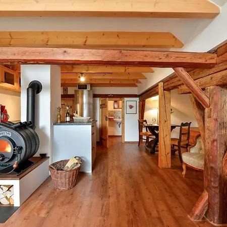 Hofatelier Menacher Aparthotel Neureichenau
