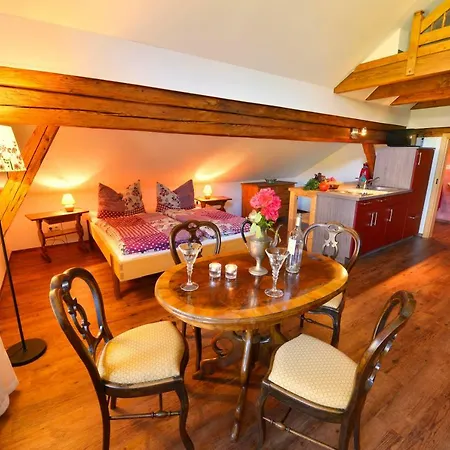 Hofatelier Menacher Aparthotel