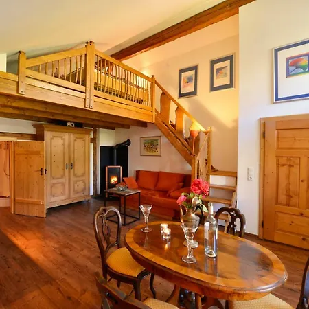 Hofatelier Menacher Aparthotel