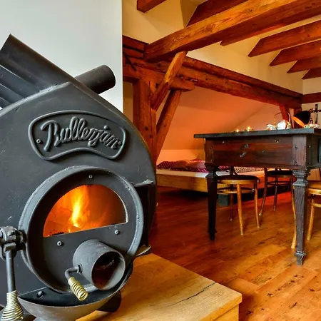 Hofatelier Menacher Aparthotel