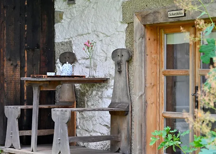 Hofatelier Menacher Aparthotel Neureichenau